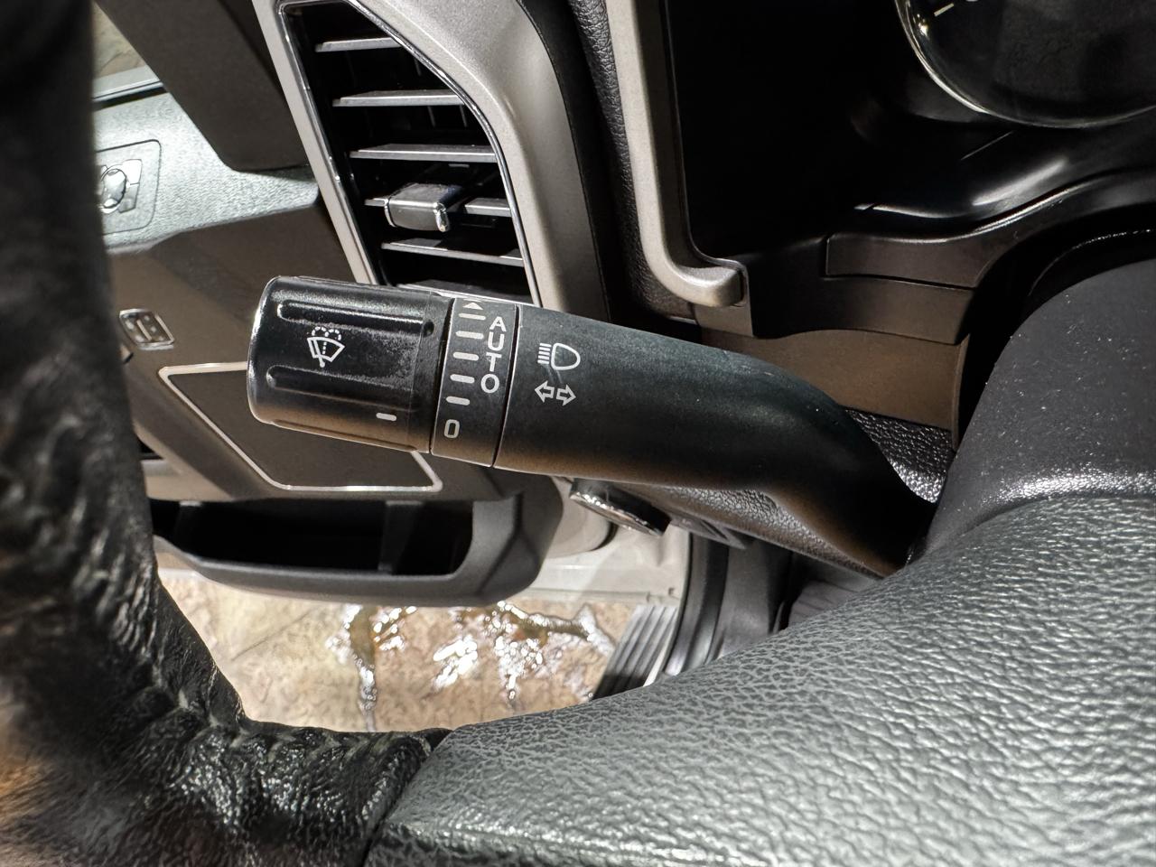 Ford F-150 photo 21