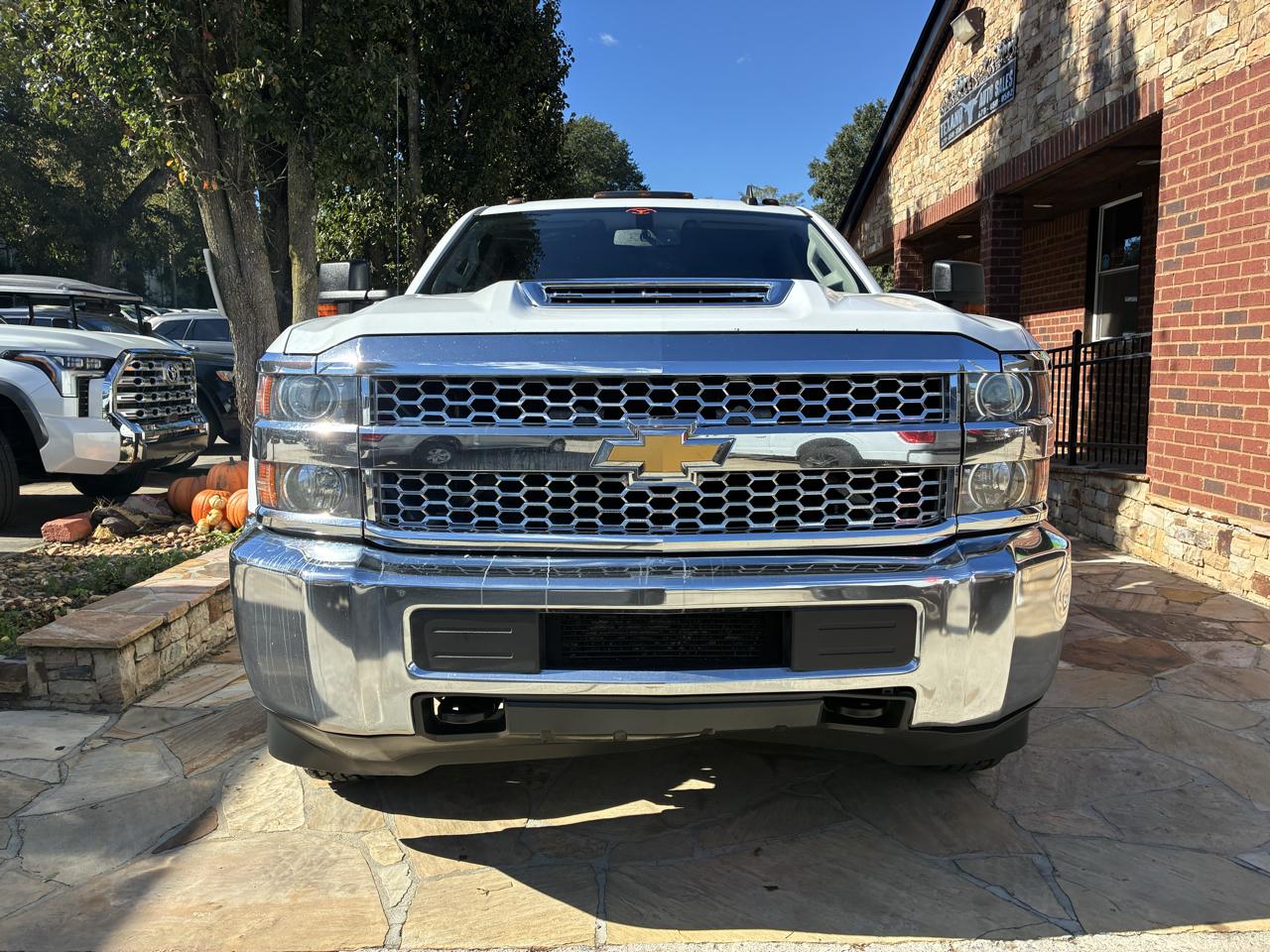 Chevrolet Silverado 3500HD CC 2WD Crew Cab 171.5" WB, 59.06" CA WT 2019