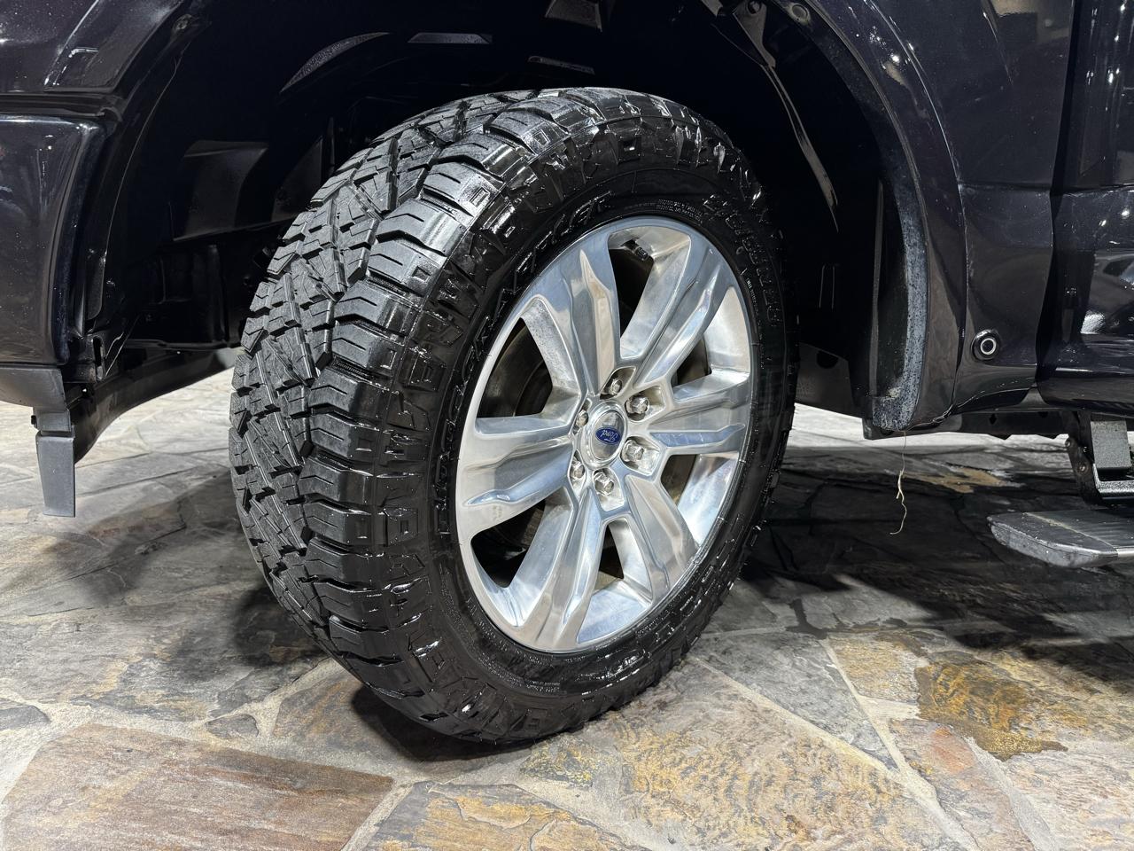 Ford F-150 Platinum 4WD SuperCrew 5.5' Box 2020