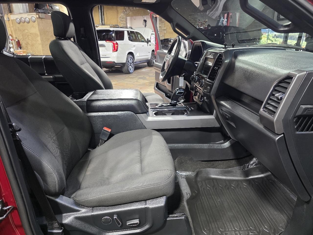 Ford F-150 4WD SuperCrew 139" XLT 2018