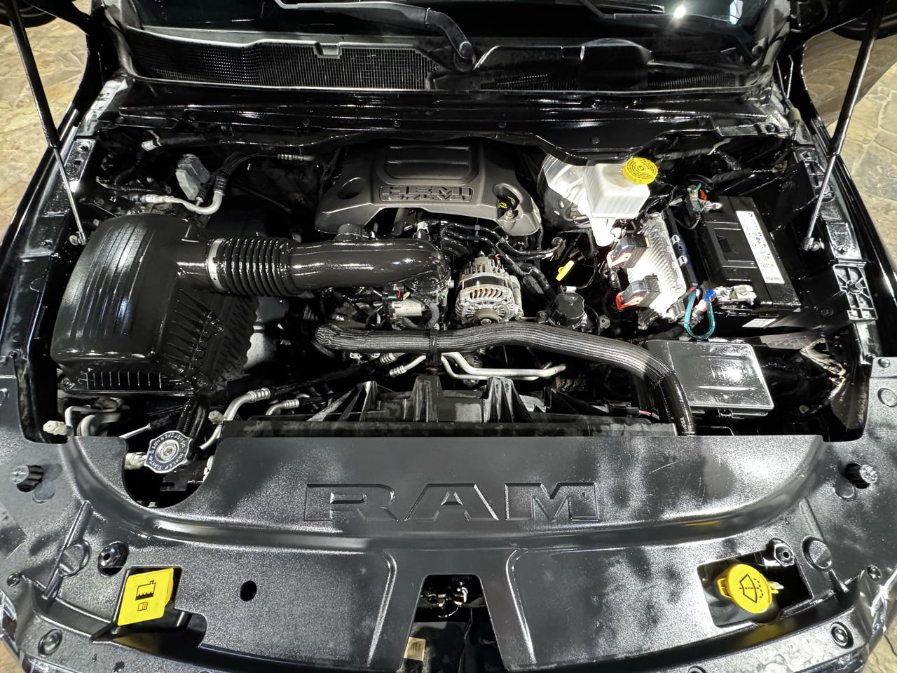 RAM 1500 Longhorn 4x2 Crew Cab 5'7" Box 2019