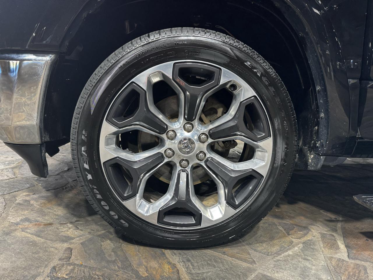 RAM 1500 Longhorn 4x2 Crew Cab 5'7" Box 2019
