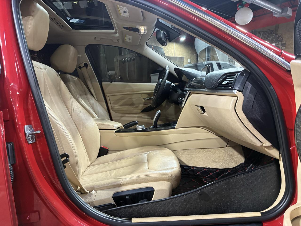 BMW 3 Series 4dr Sdn 328i RWD 2014