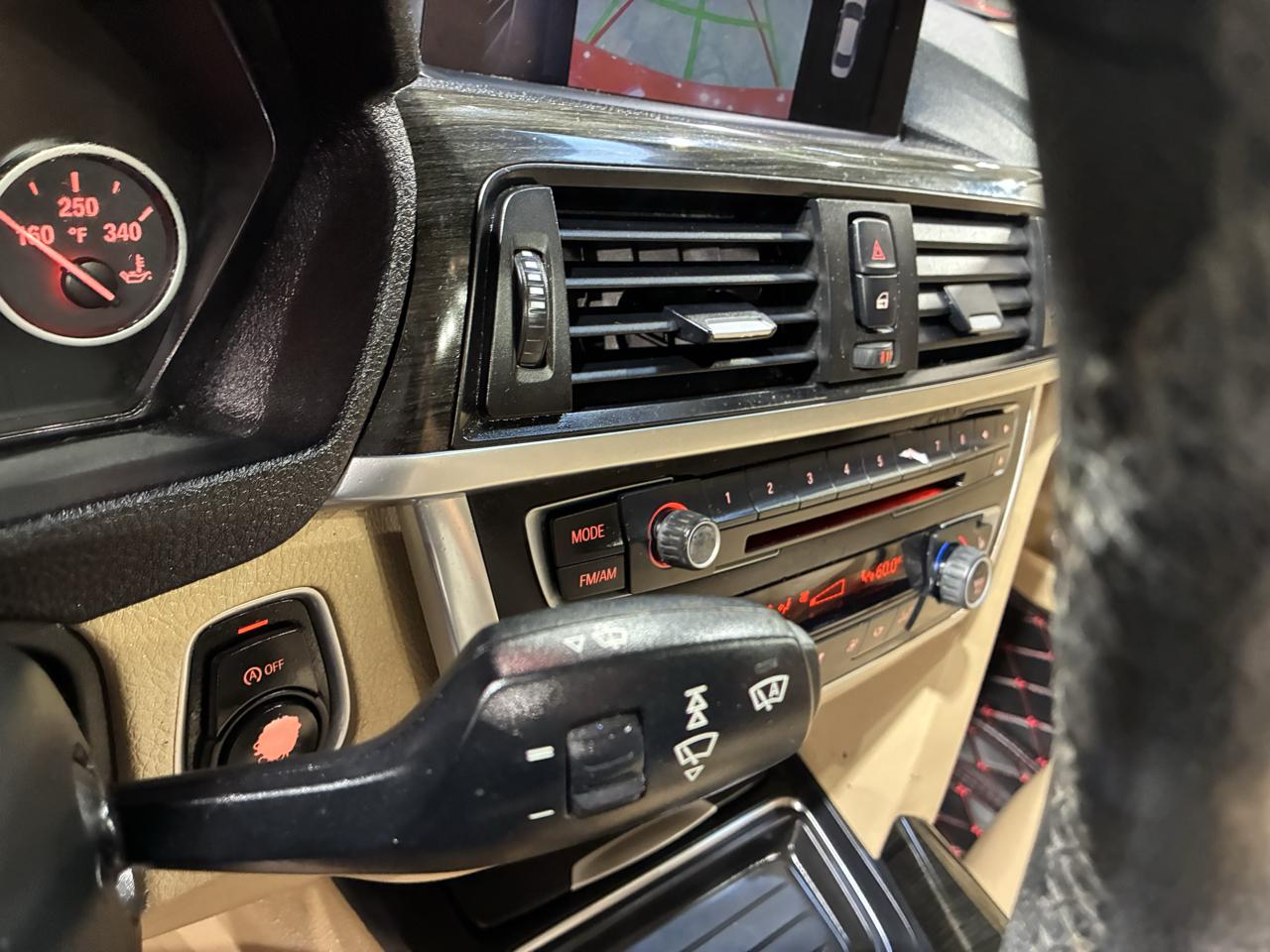 BMW 3 Series 4dr Sdn 328i RWD 2014