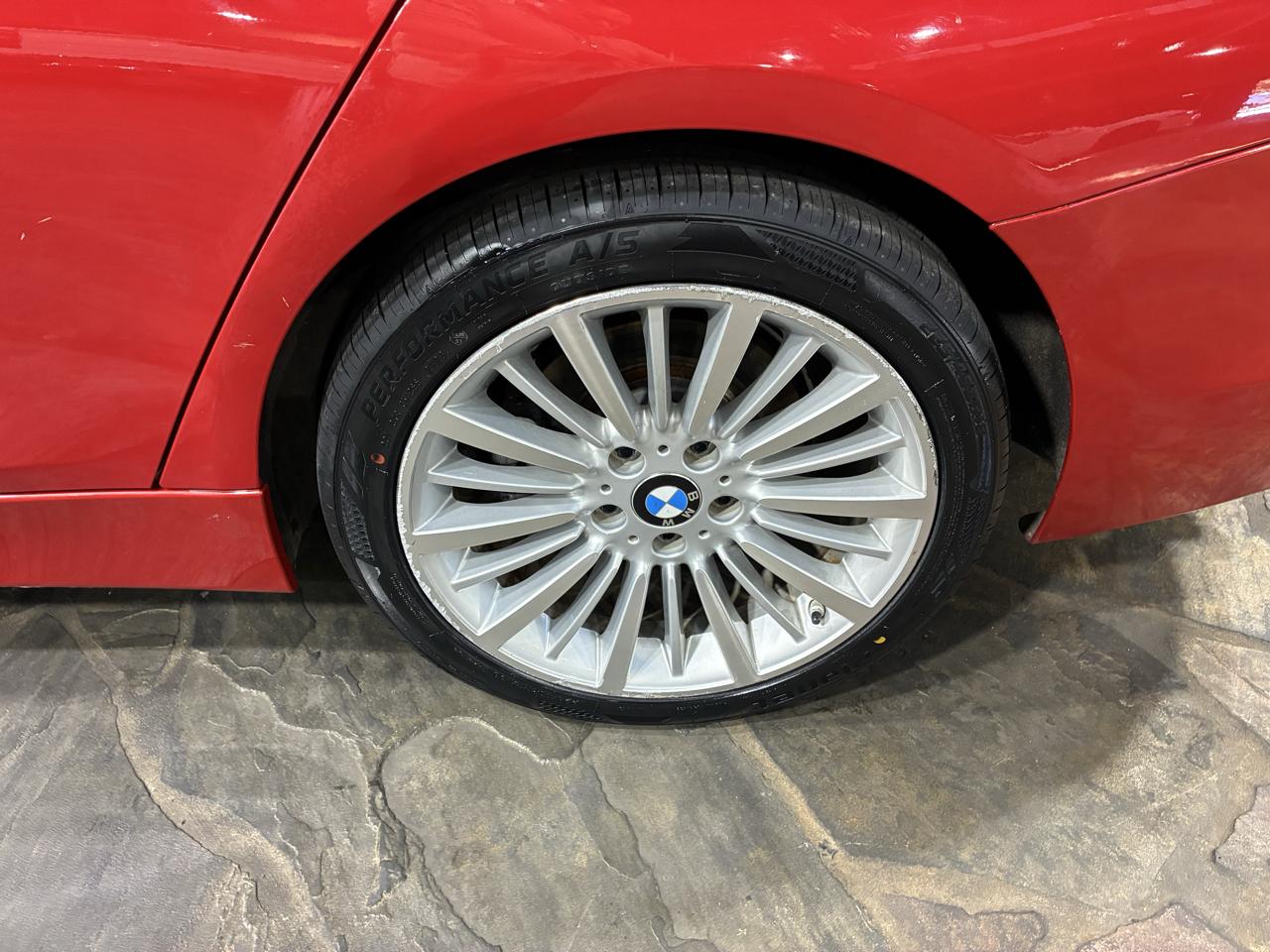 BMW 3 Series 4dr Sdn 328i RWD 2014