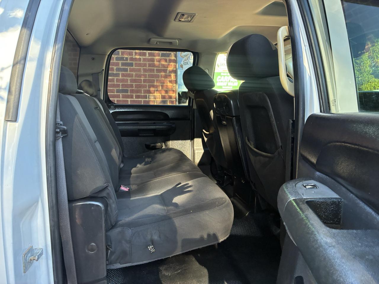 Chevrolet Silverado 3500HD 4WD Crew Cab 167.7" DRW LT 2011
