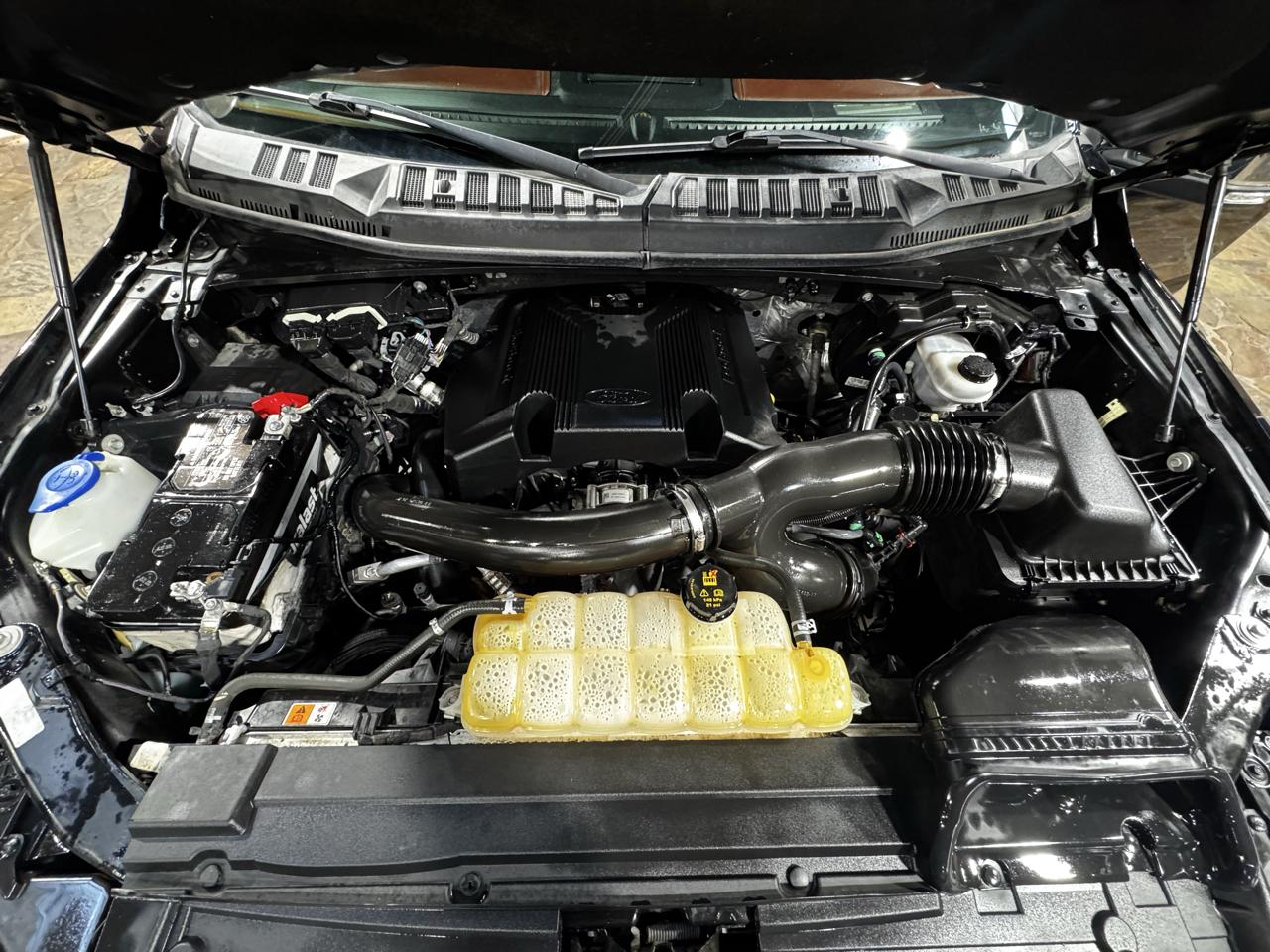 Ford F-150 Platinum 4WD SuperCrew 5.5' Box 2018