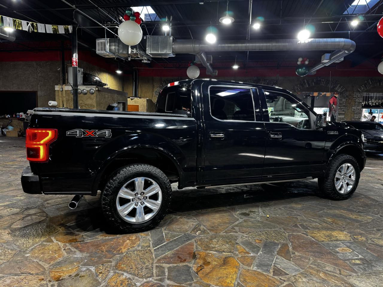 Ford F-150 Platinum 4WD SuperCrew 5.5' Box 2018