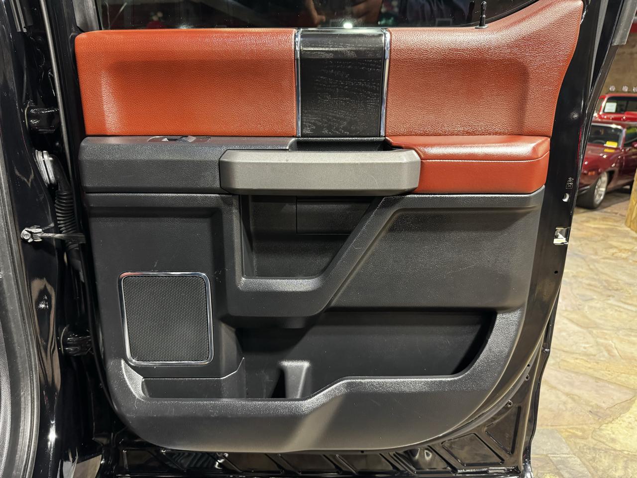 Ford F-150 Platinum 4WD SuperCrew 5.5' Box 2018