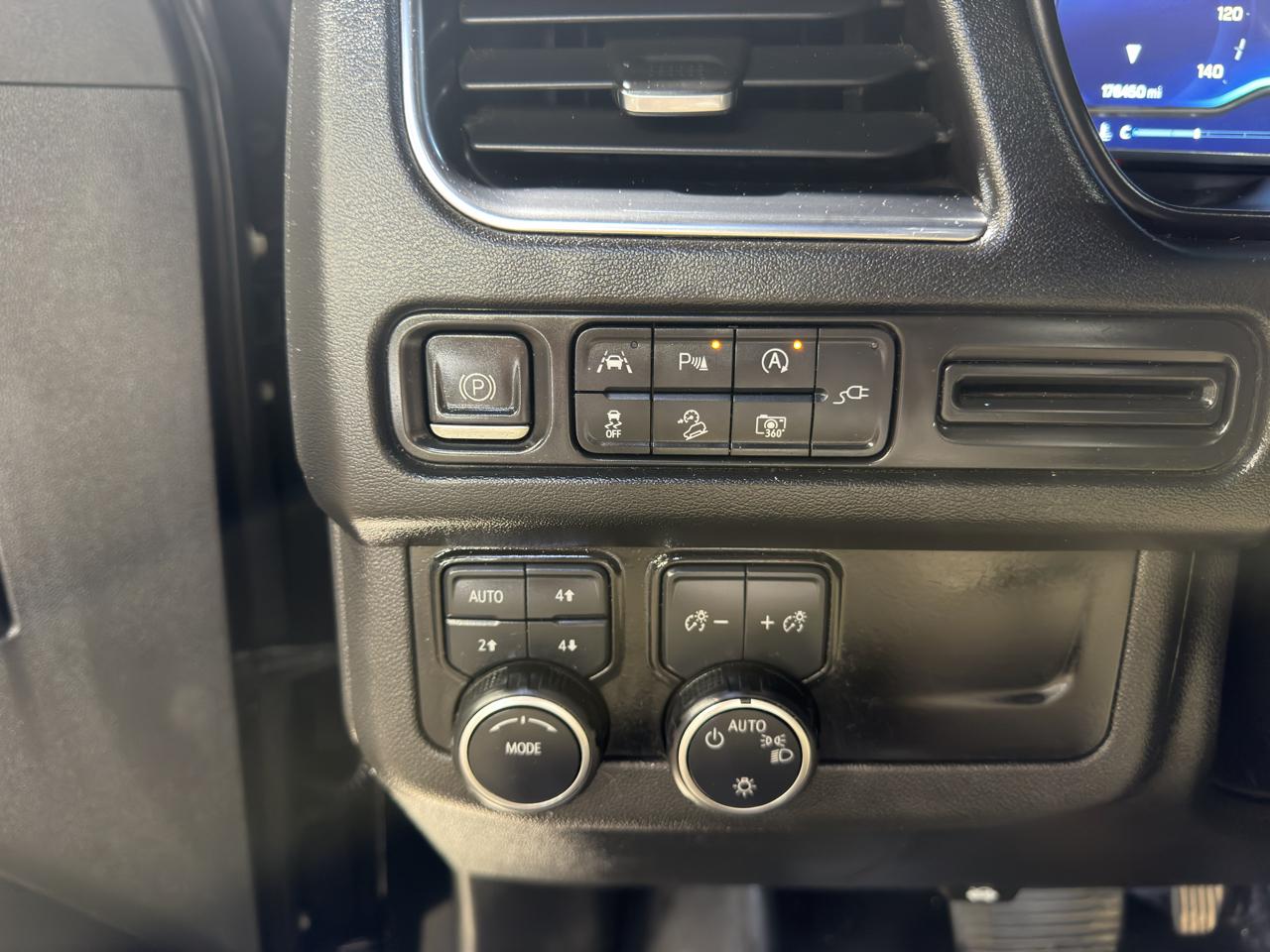 Chevrolet Tahoe 4WD 4dr Z71 2022