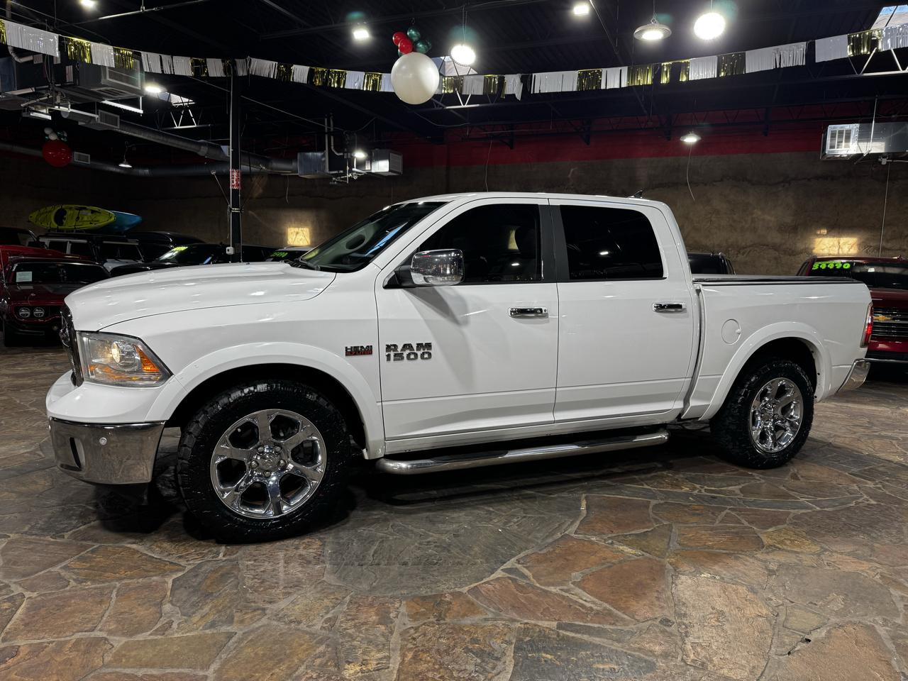 RAM 1500 2WD Crew Cab 140.5" Laramie 2014