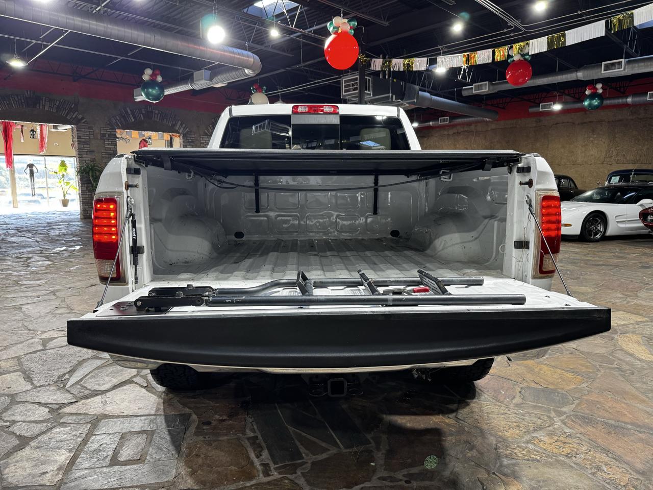 RAM 1500 2WD Crew Cab 140.5" Laramie 2014