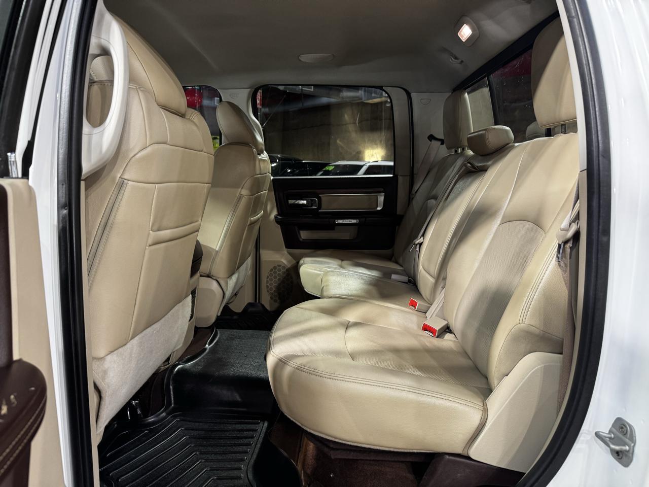 RAM 1500 2WD Crew Cab 140.5" Laramie 2014