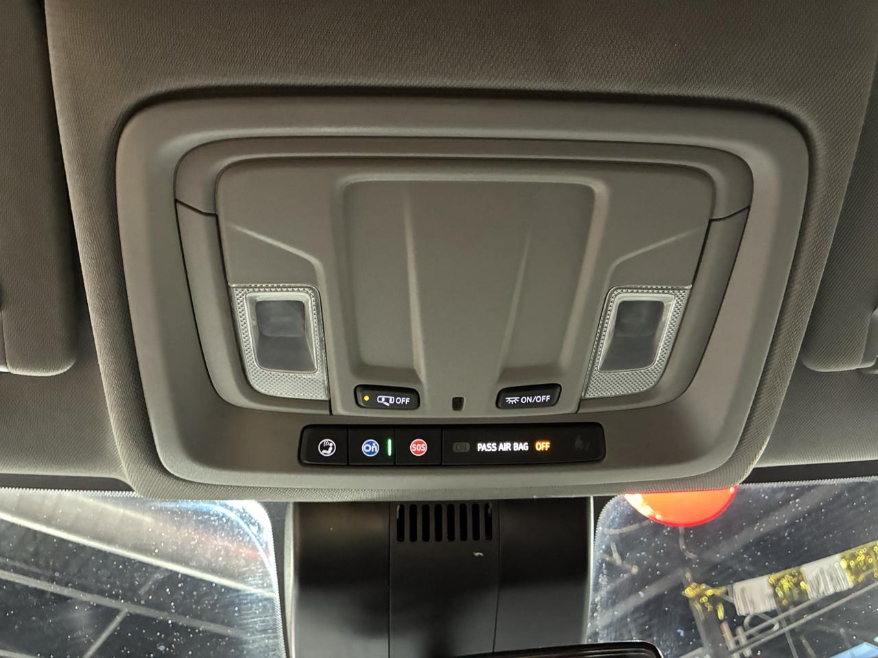 Chevrolet Silverado 1500 2WD Crew Cab 147" Custom 2024
