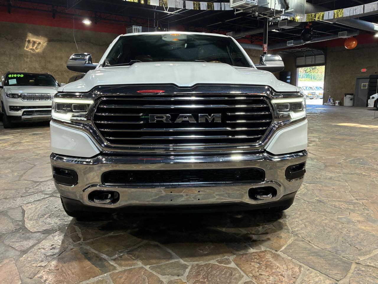 RAM 1500 Longhorn 4x4 Crew Cab 5'7" Box 2022