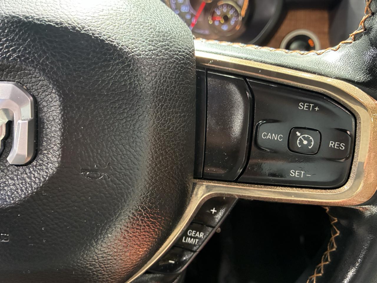 RAM 1500 Longhorn 4x4 Crew Cab 5'7" Box 2022