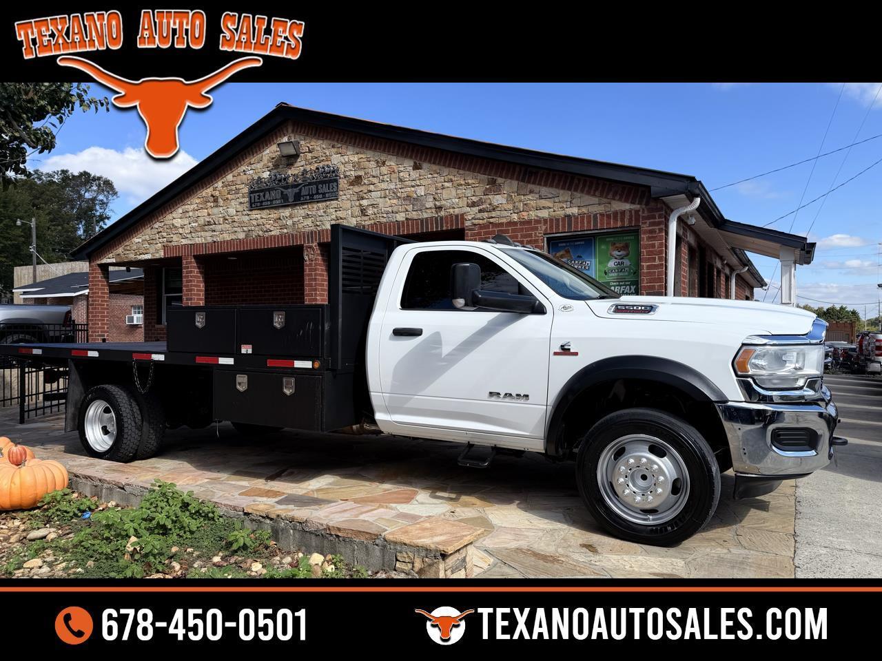 RAM 5500 Chassis Cab Tradesman 4x2 Reg Cab 120" CA 204.5" WB 2019