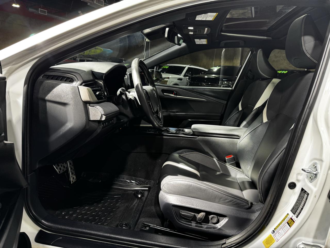 Toyota Camry XLE (Natl) 2025