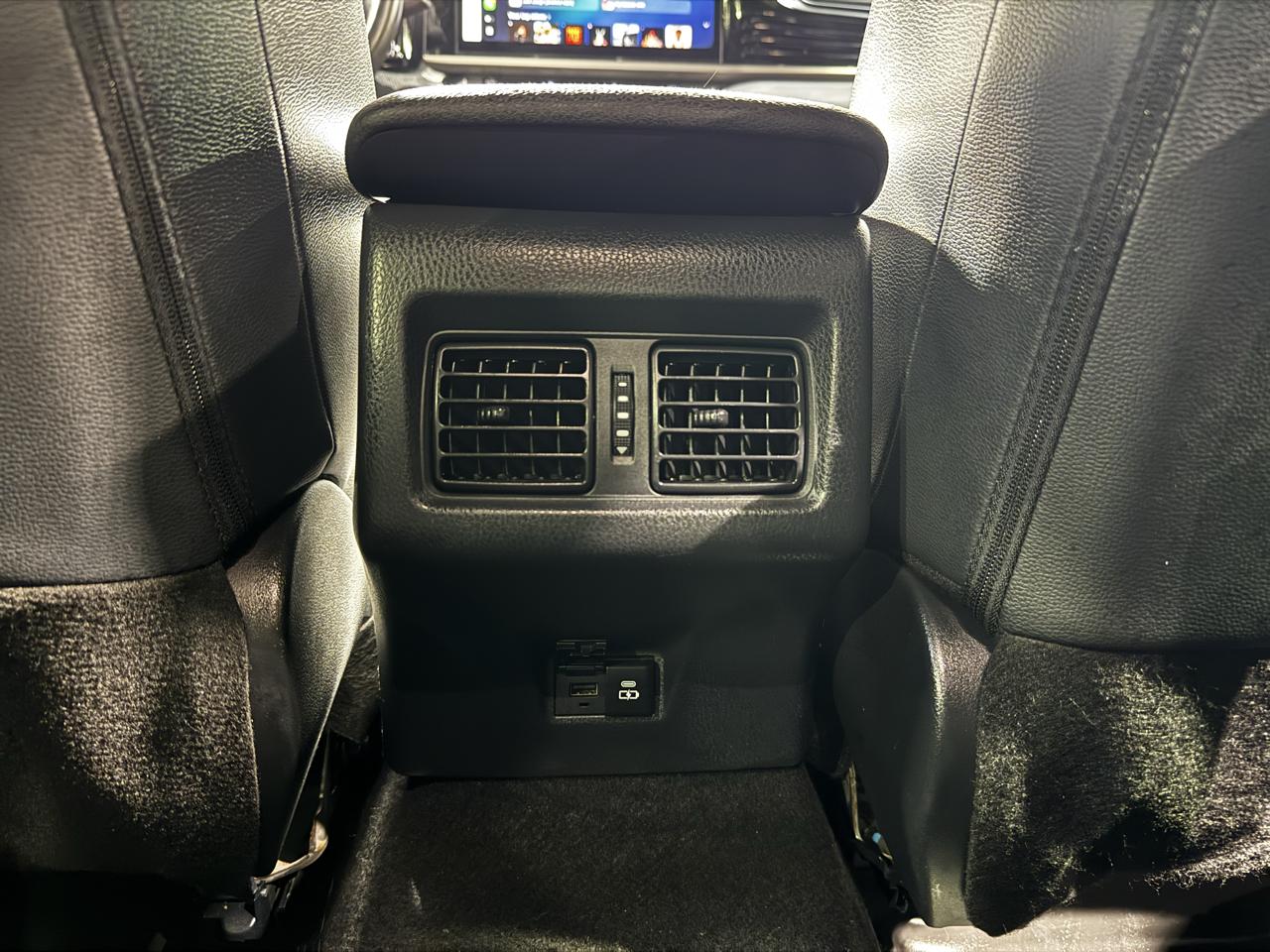Toyota Camry XLE (Natl) 2025