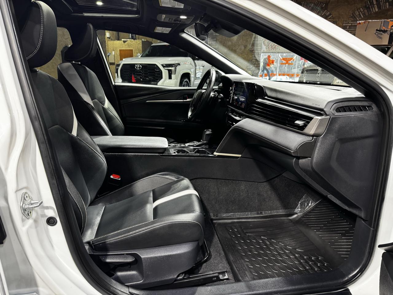 Toyota Camry XLE (Natl) 2025