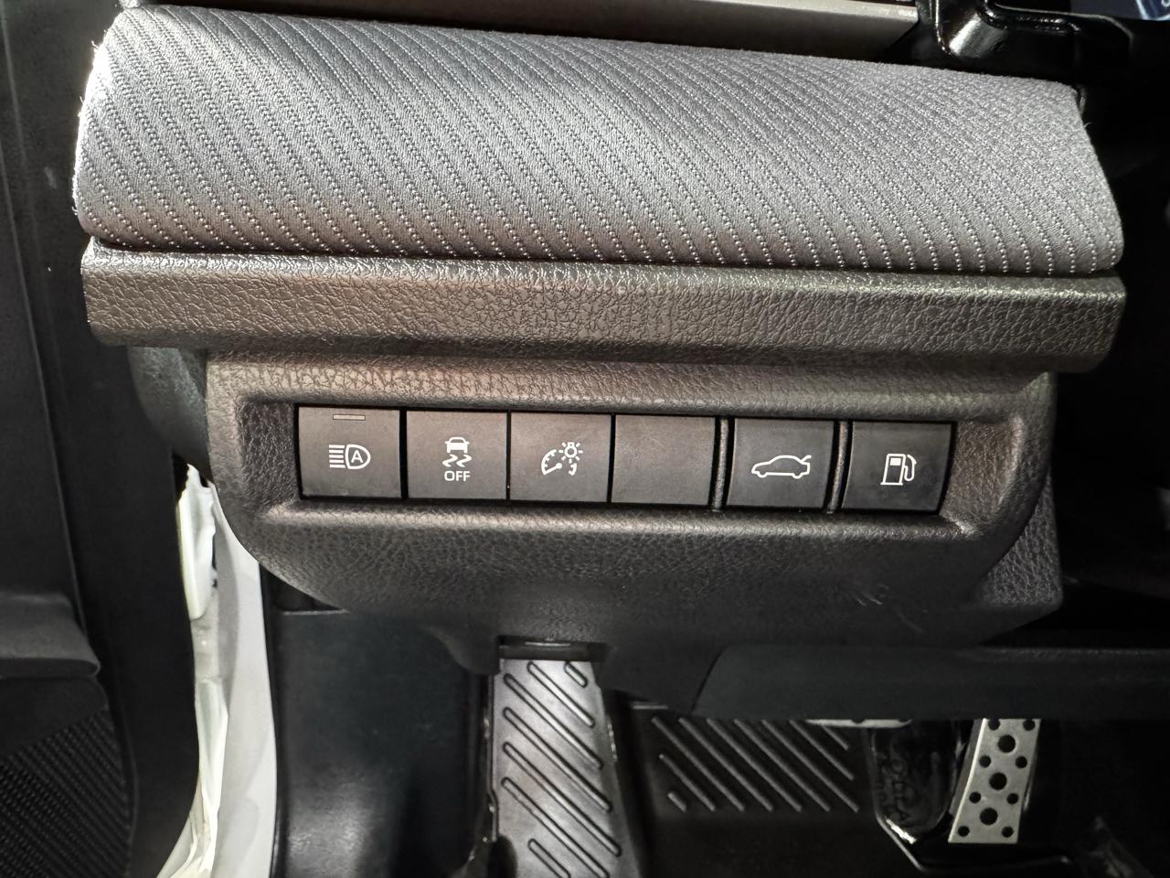 Toyota Camry XLE (Natl) 2025