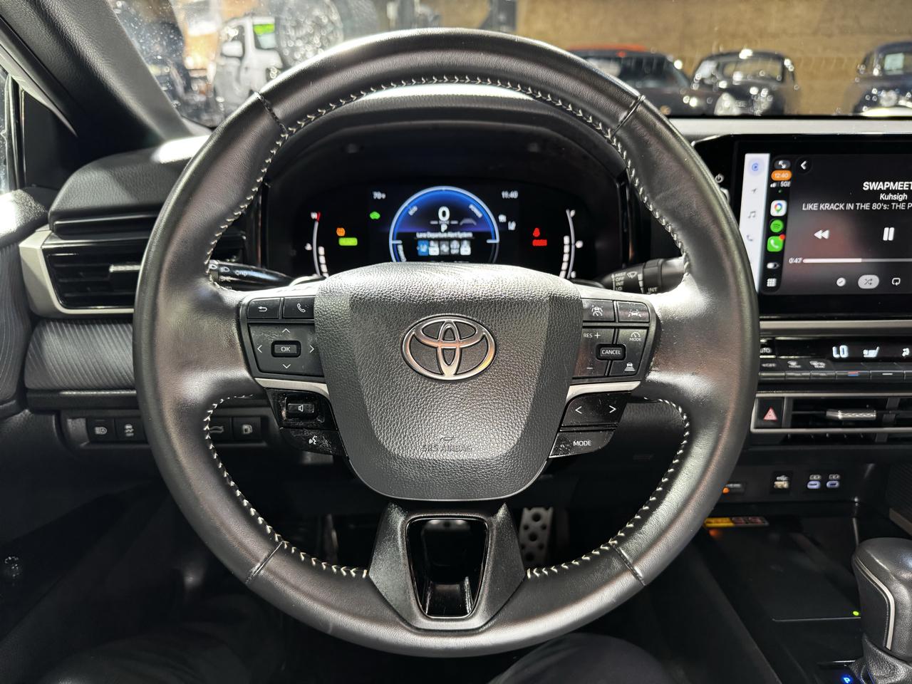 Toyota Camry XLE (Natl) 2025