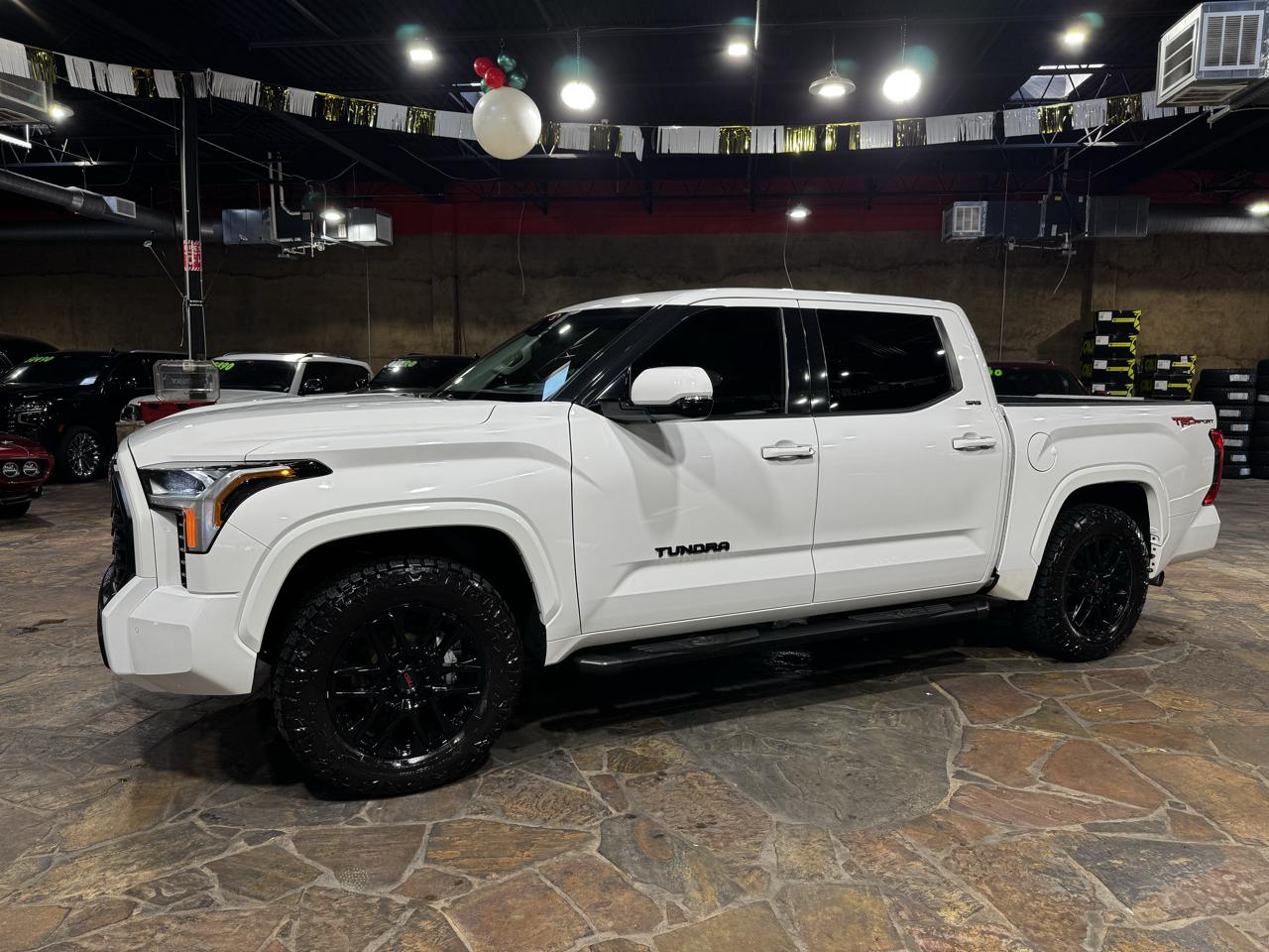 Toyota Tundra 2WD SR5 CrewMax 5.5' Bed (Natl) 2022