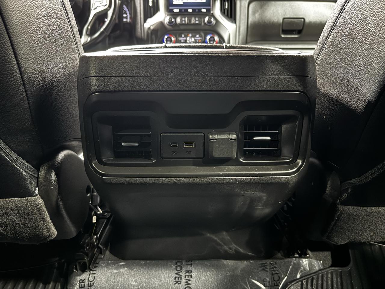 Chevrolet Silverado 1500 4WD Crew Cab 147" RST 2021