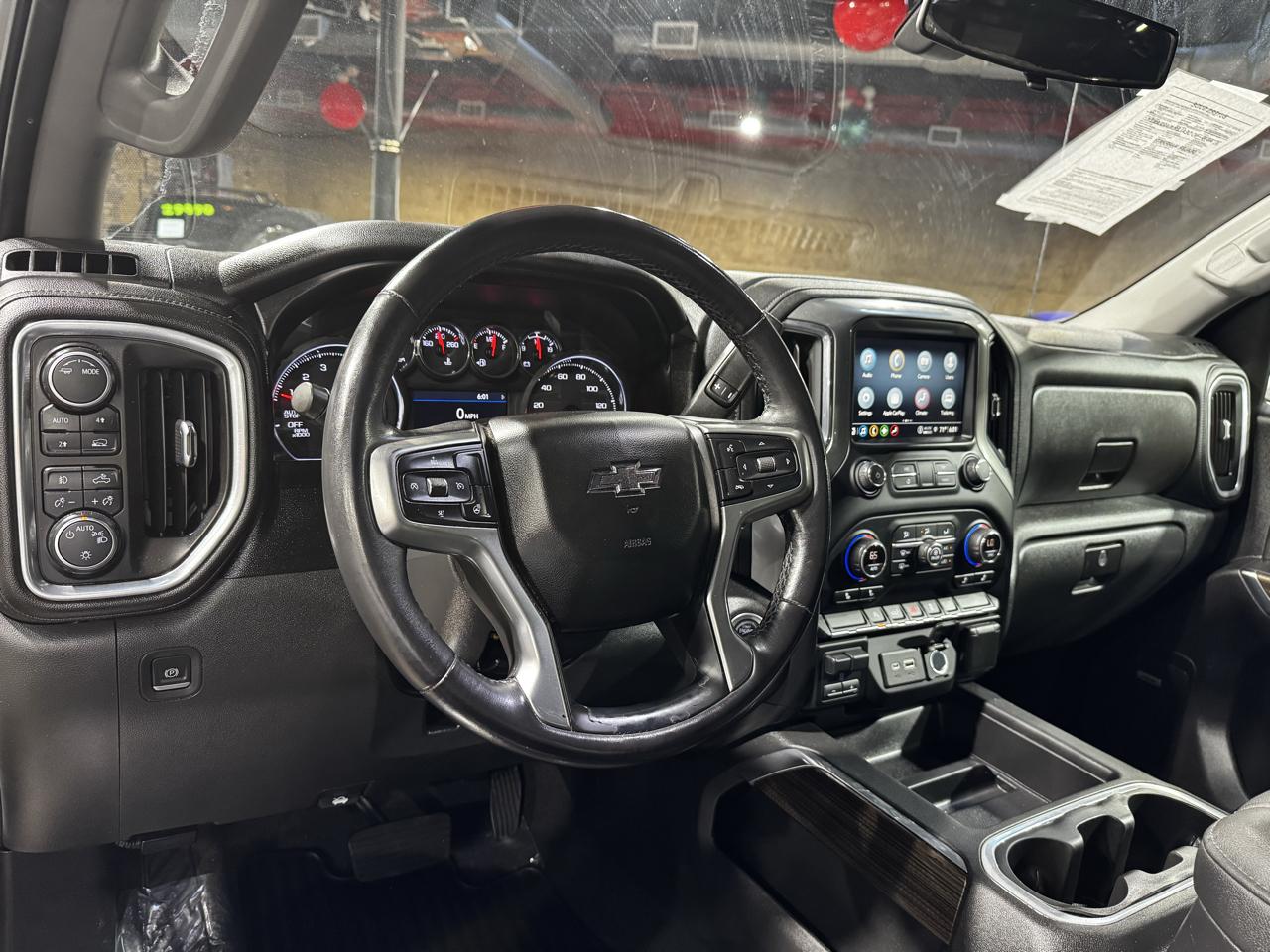Chevrolet Silverado 1500 4WD Crew Cab 147" RST 2021