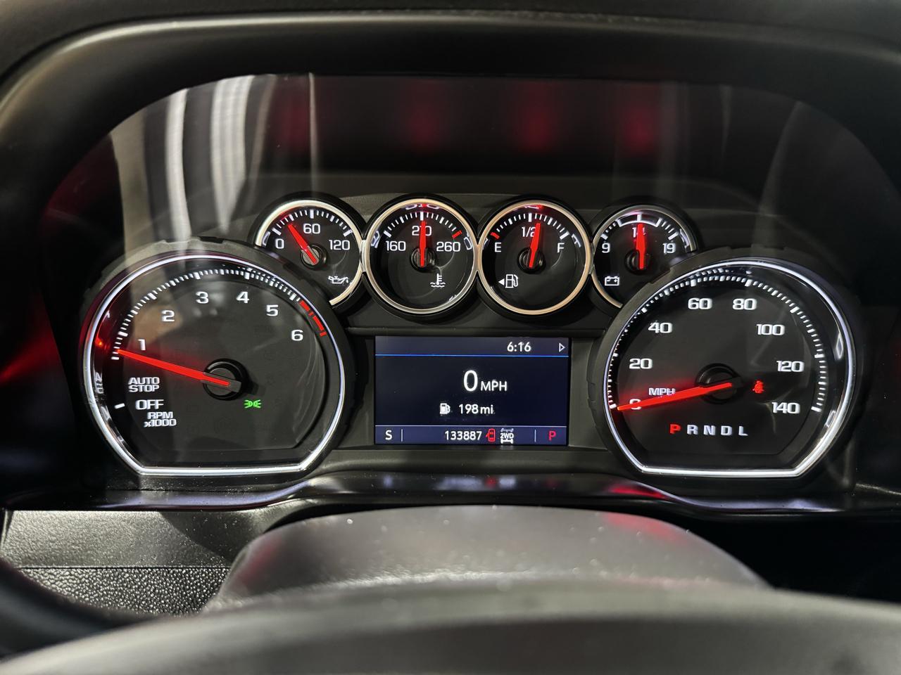 Chevrolet Silverado 1500 4WD Crew Cab 147" RST 2021