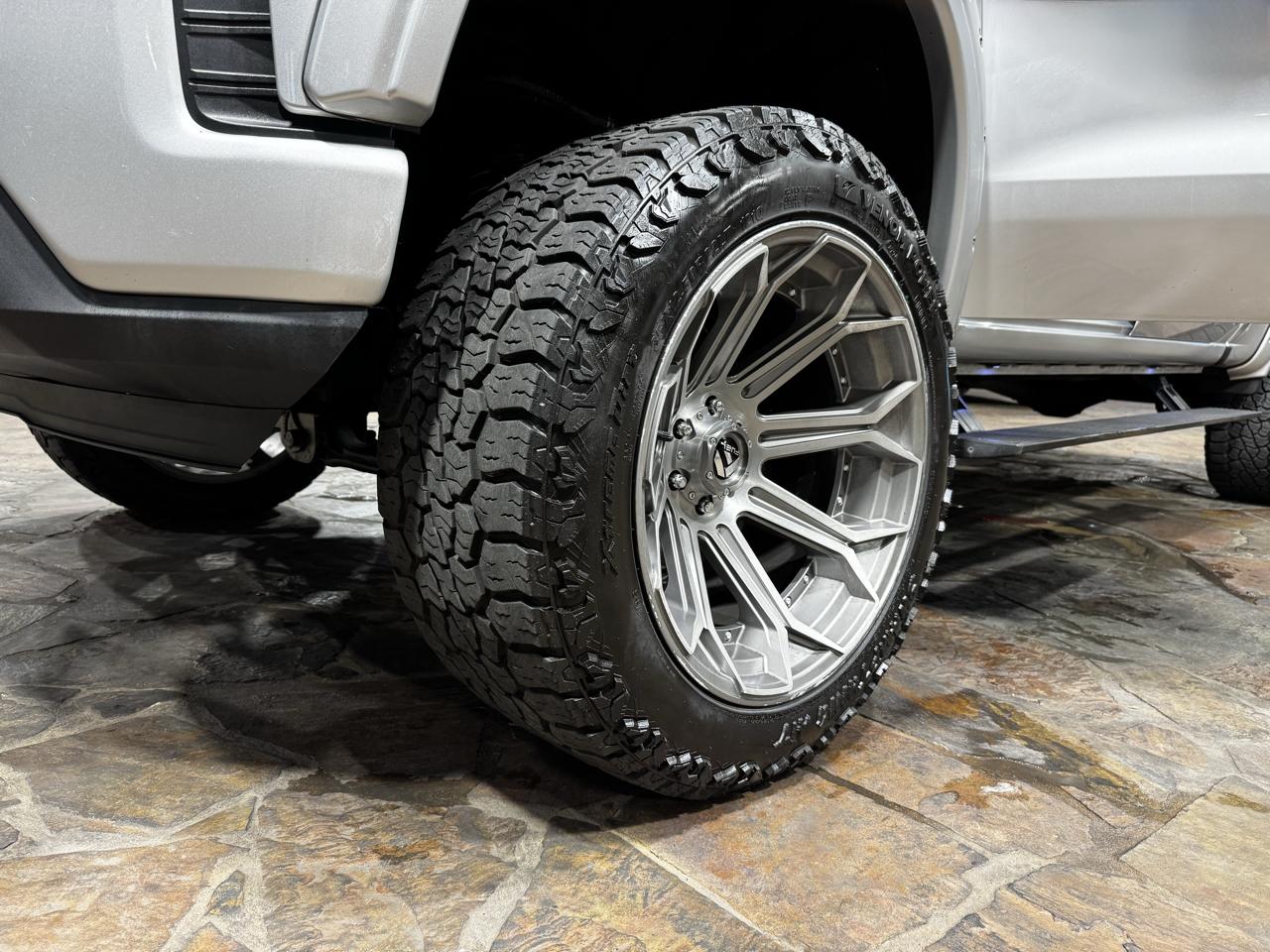 Chevrolet Silverado 1500 4WD Crew Cab 147" RST 2021