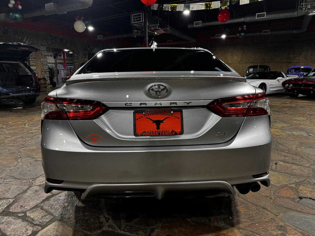 Toyota Camry XLE Auto (Natl) 2019