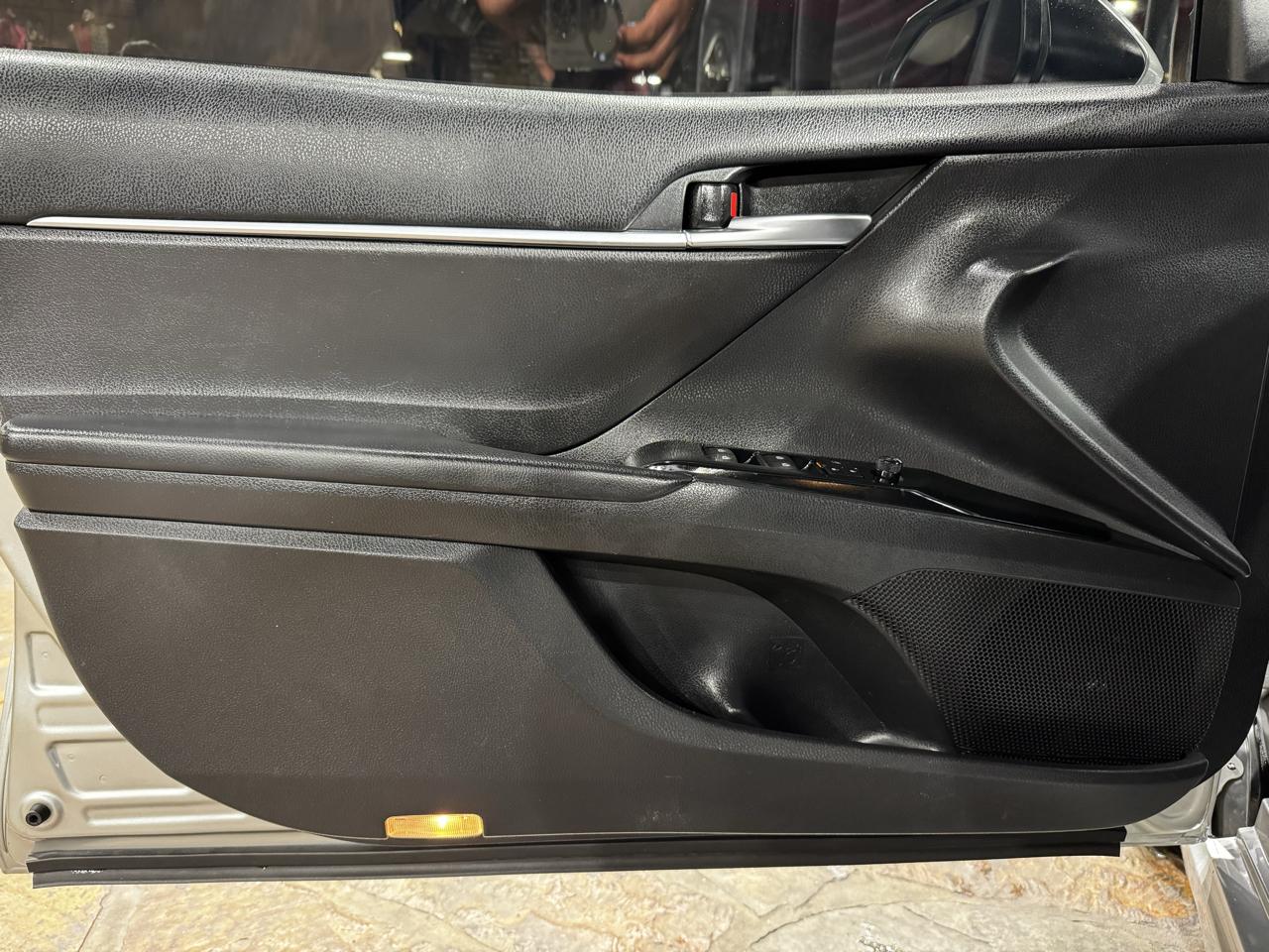 Toyota Camry XLE Auto (Natl) 2019