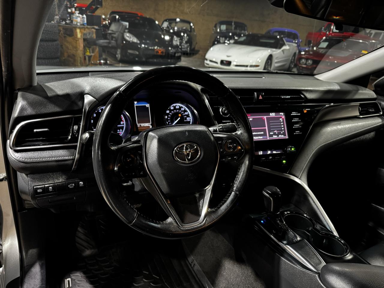 Toyota Camry XLE Auto (Natl) 2019