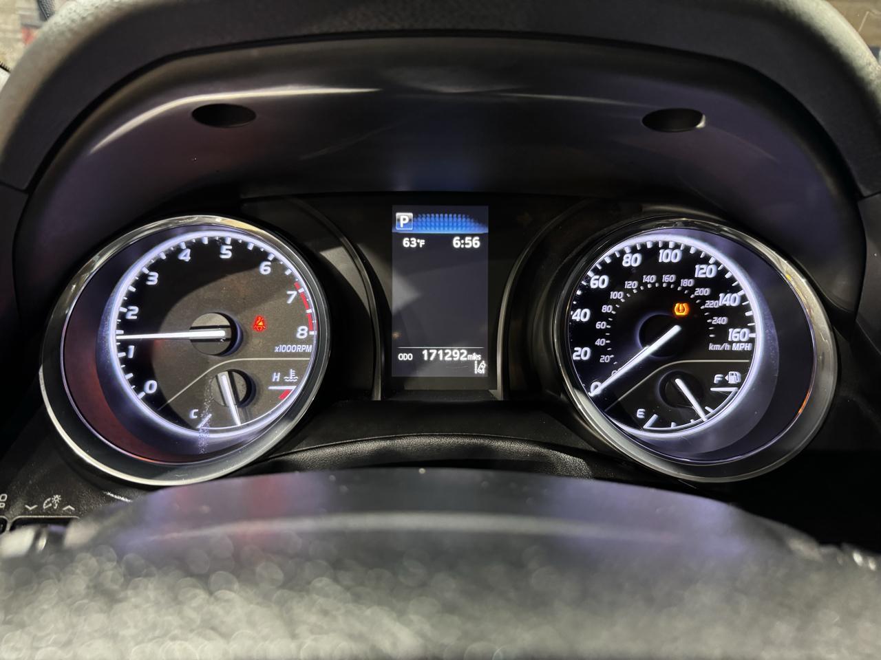 Toyota Camry XLE Auto (Natl) 2019