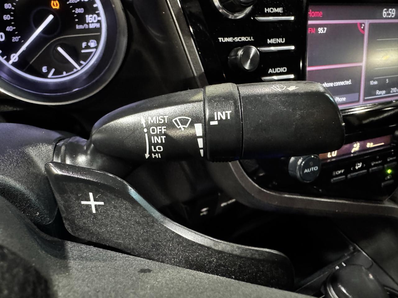 Toyota Camry XLE Auto (Natl) 2019
