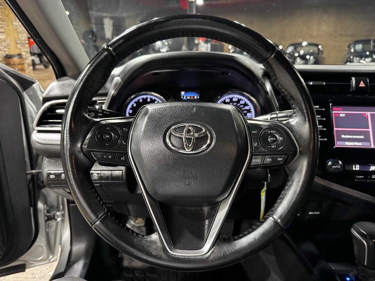 Toyota Camry XLE Auto (Natl) 2019