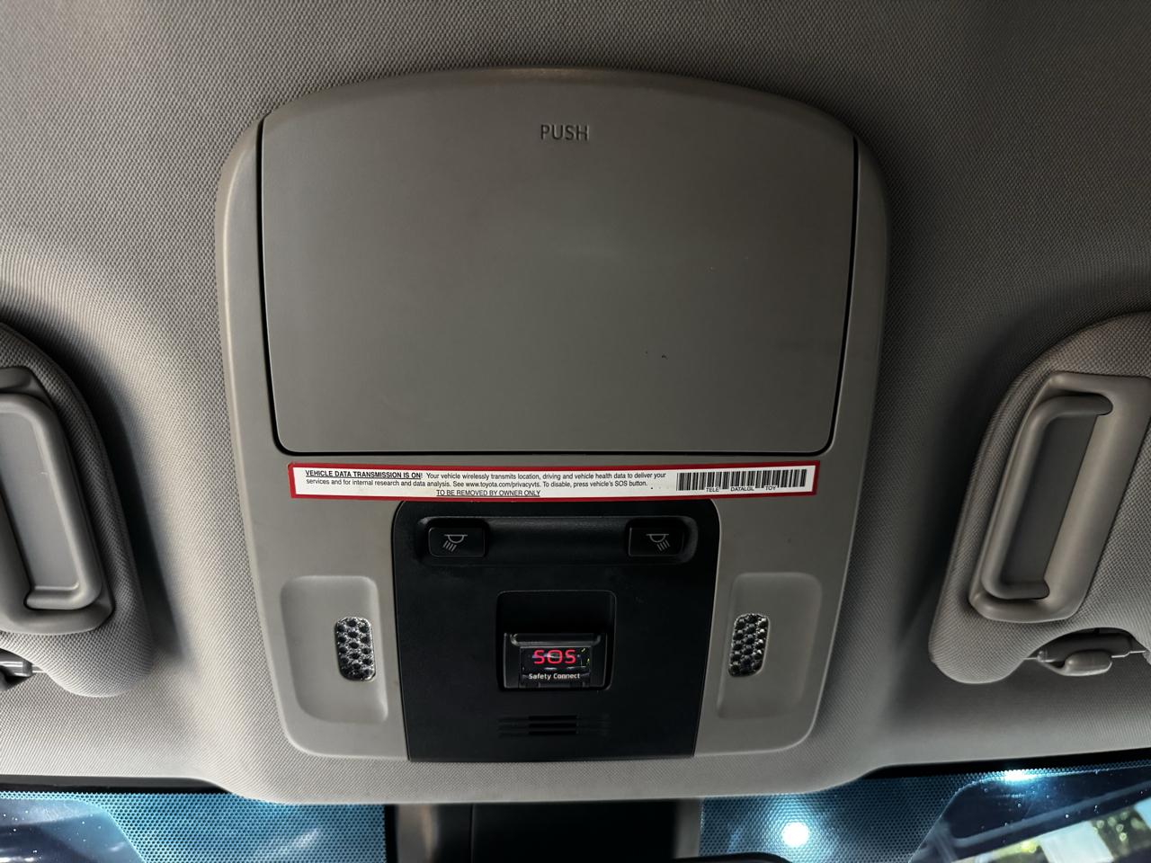 Toyota Camry XLE Auto (Natl) 2019