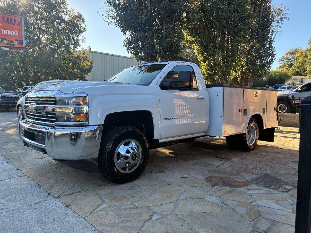 Chevrolet Silverado 3500HD 4WD Reg Cab 137.5" WB, 59.06" CA LT 2018