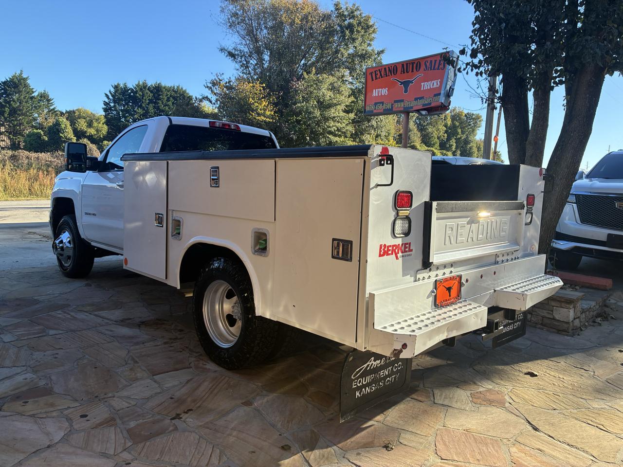 Chevrolet Silverado 3500HD 4WD Reg Cab 137.5" WB, 59.06" CA LT 2018