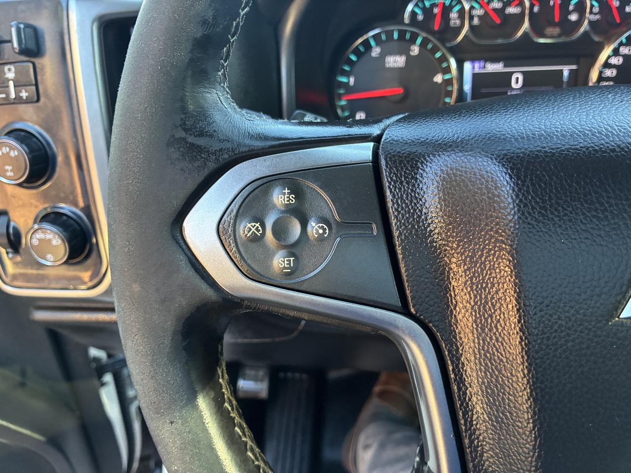 Chevrolet Silverado 3500HD 4WD Reg Cab 137.5" WB, 59.06" CA LT 2018