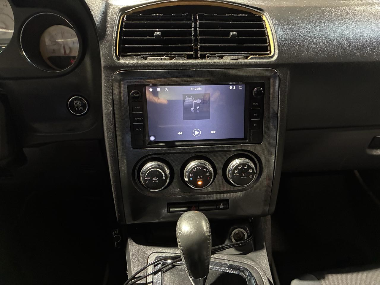 Dodge Challenger 2dr Cpe SXT 2012