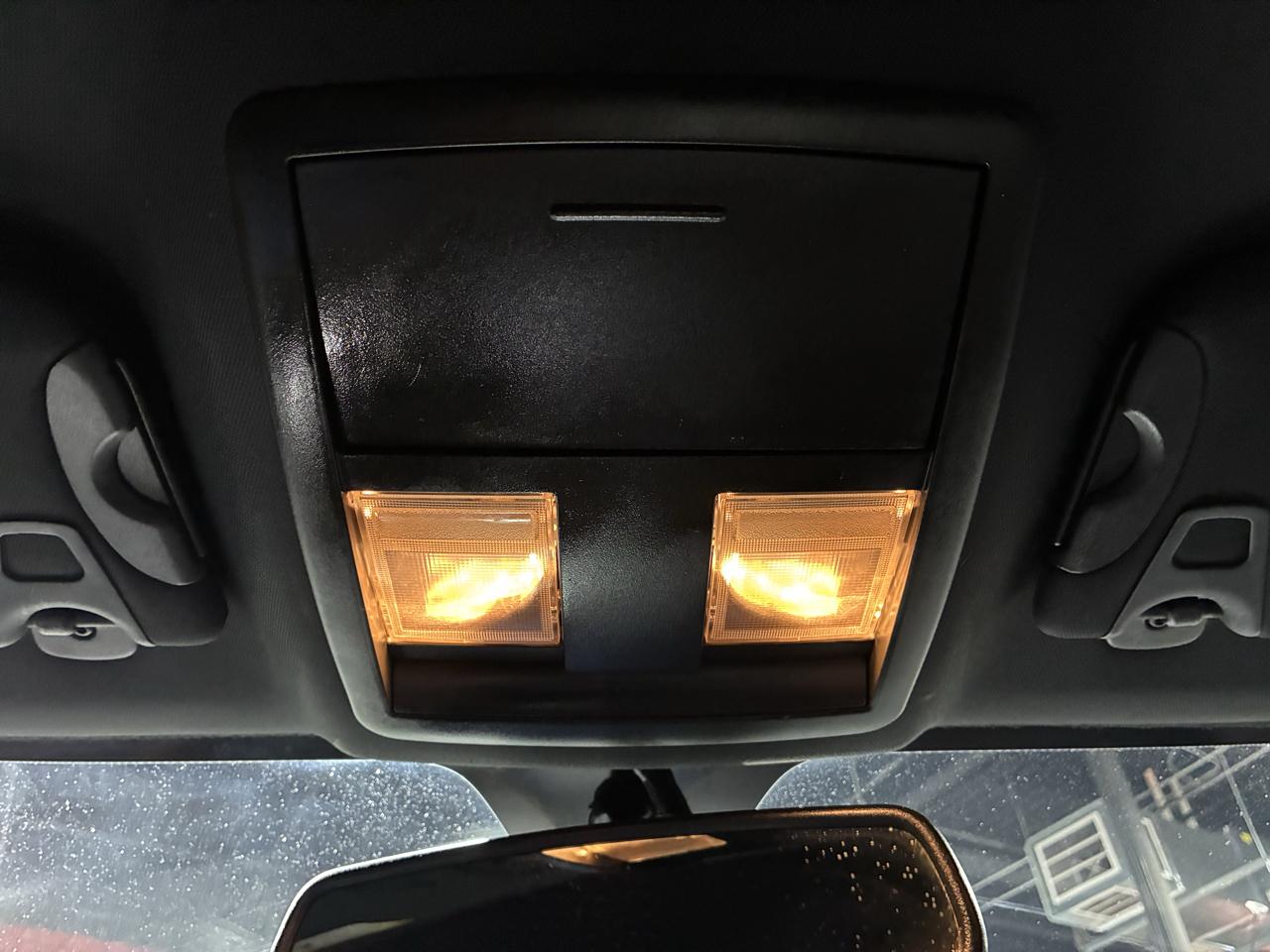 Dodge Challenger 2dr Cpe SXT 2012