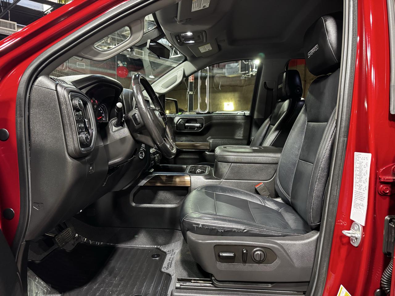 Chevrolet Silverado 1500 4WD Crew Cab 147" RST 2020