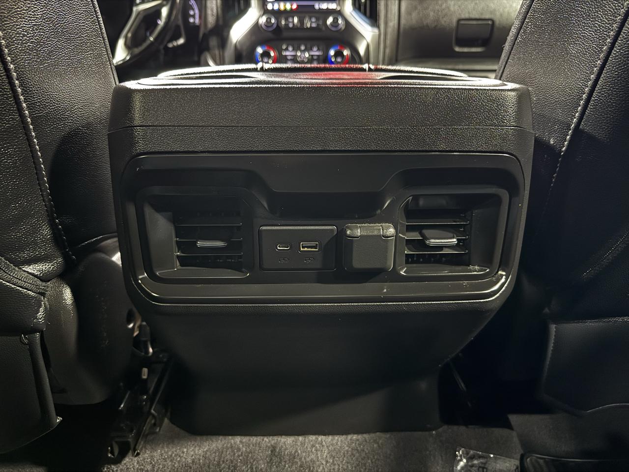 Chevrolet Silverado 1500 4WD Crew Cab 147" RST 2020