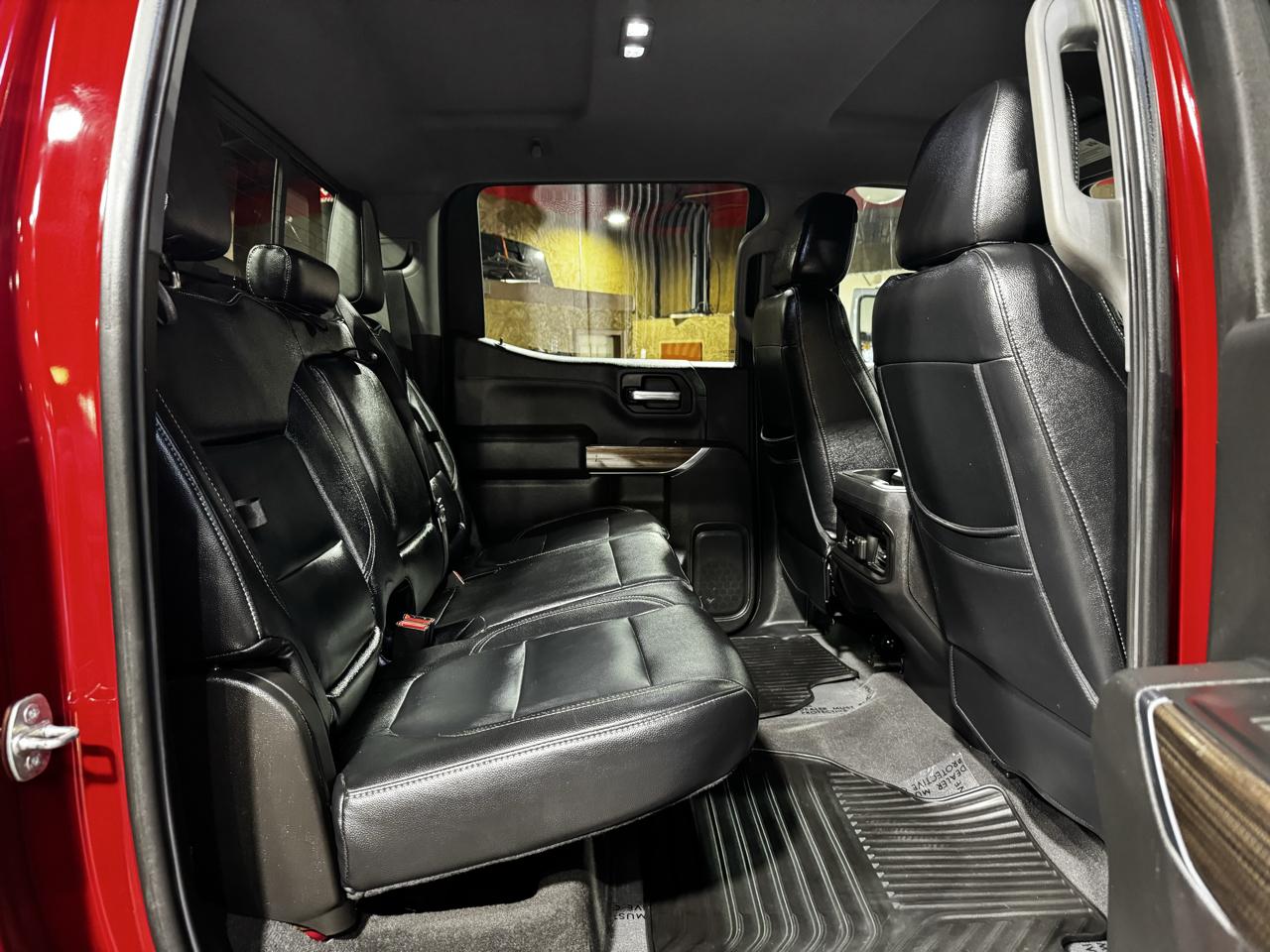 Chevrolet Silverado 1500 4WD Crew Cab 147" RST 2020