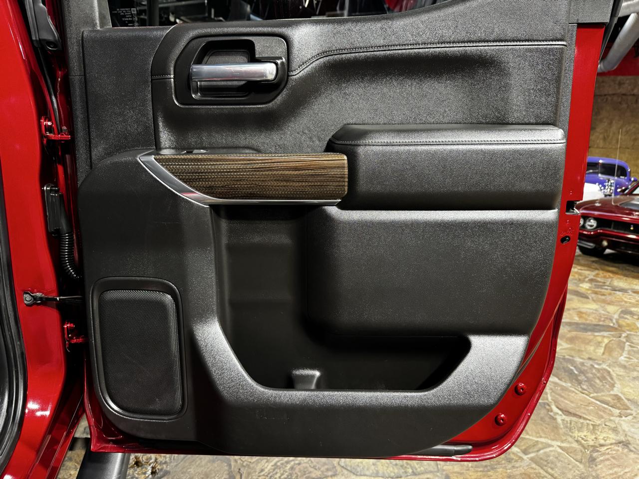 Chevrolet Silverado 1500 4WD Crew Cab 147" RST 2020