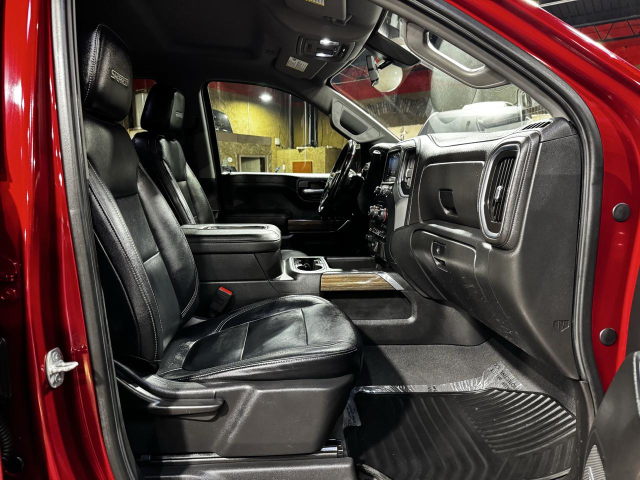 Chevrolet Silverado 1500 4WD Crew Cab 147" RST 2020