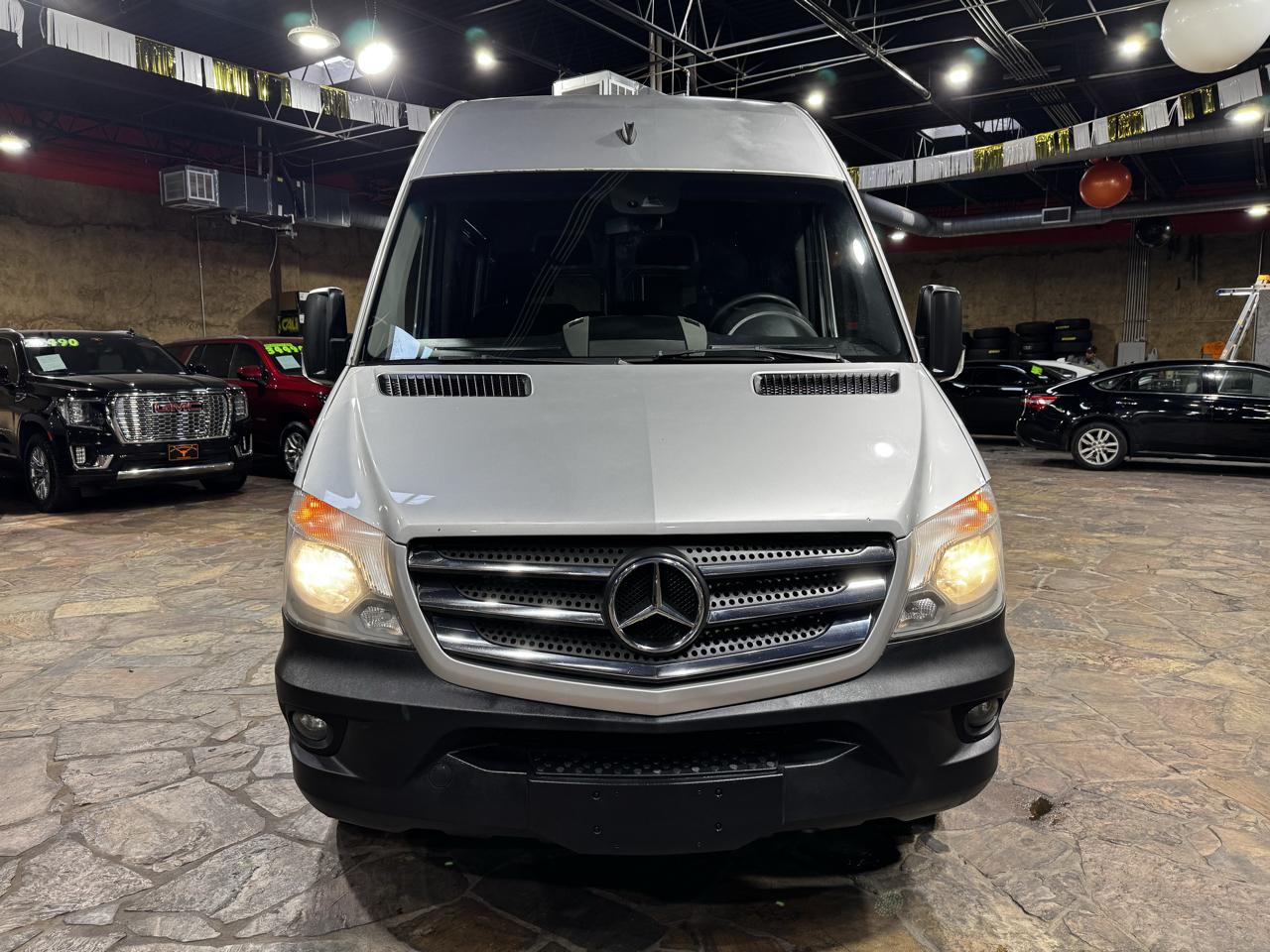 Mercedes-Benz Sprinter Passenger Vans RWD 2500 144" 2016