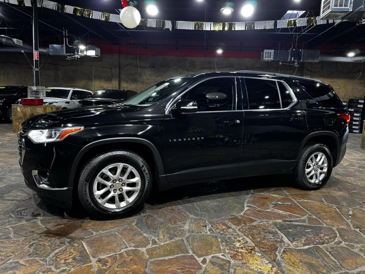 Chevrolet Traverse FWD 4dr LT Cloth w/1LT 2019